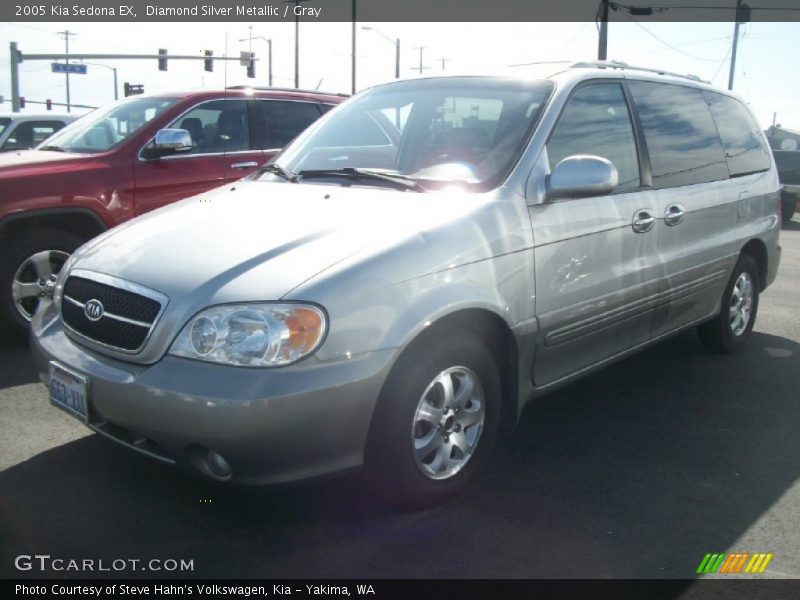 Diamond Silver Metallic / Gray 2005 Kia Sedona EX