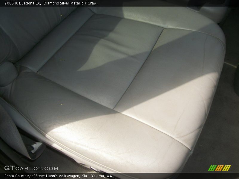 Diamond Silver Metallic / Gray 2005 Kia Sedona EX
