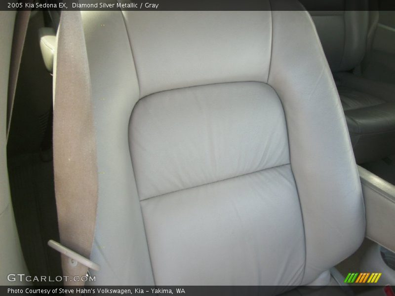 Diamond Silver Metallic / Gray 2005 Kia Sedona EX
