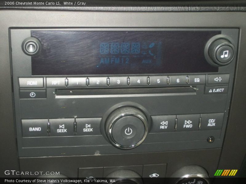 White / Gray 2006 Chevrolet Monte Carlo LS