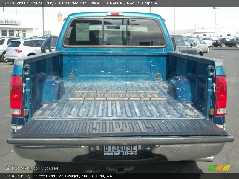 Island Blue Metallic / Medium Graphite 2000 Ford F250 Super Duty XLT Extended Cab