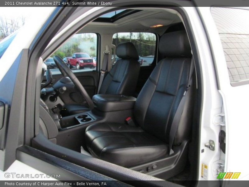 Summit White / Ebony 2011 Chevrolet Avalanche Z71 4x4