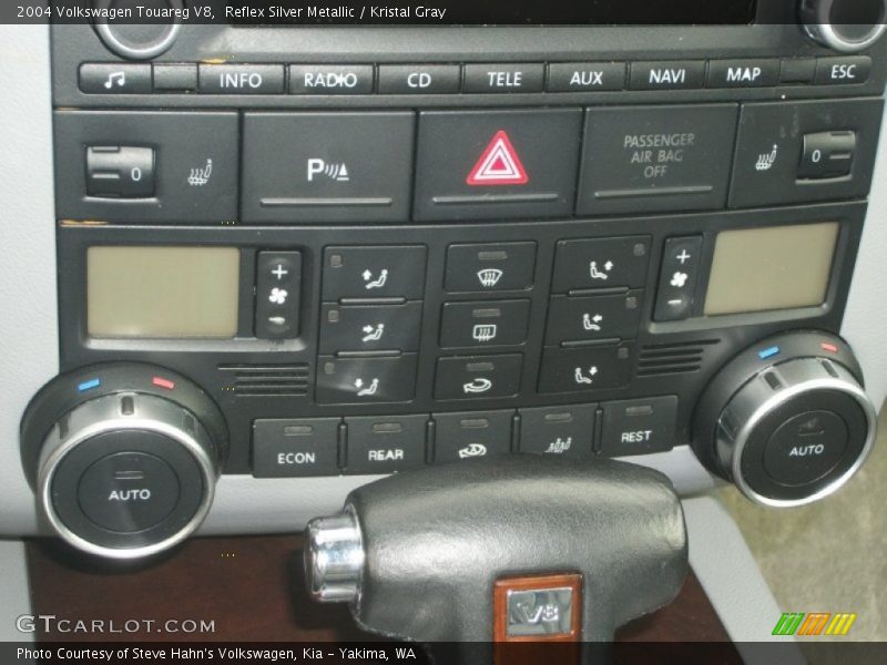 Reflex Silver Metallic / Kristal Gray 2004 Volkswagen Touareg V8