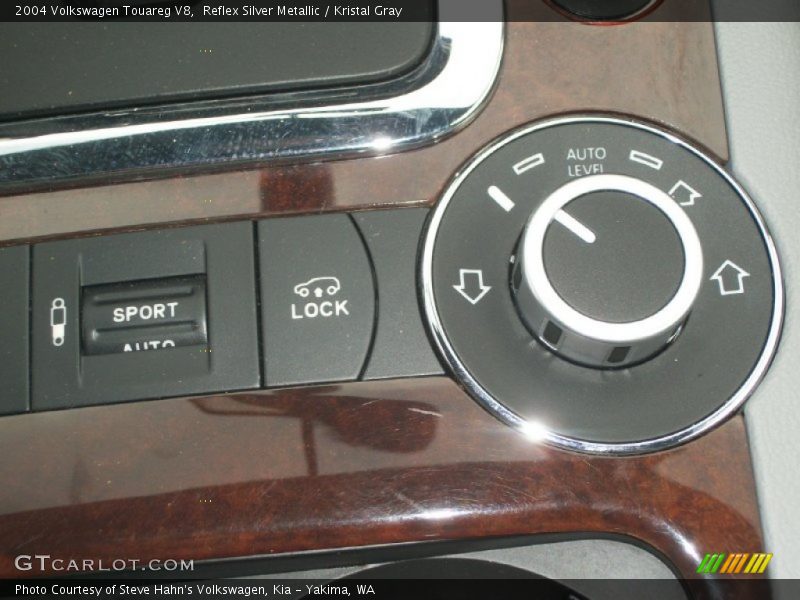 Reflex Silver Metallic / Kristal Gray 2004 Volkswagen Touareg V8