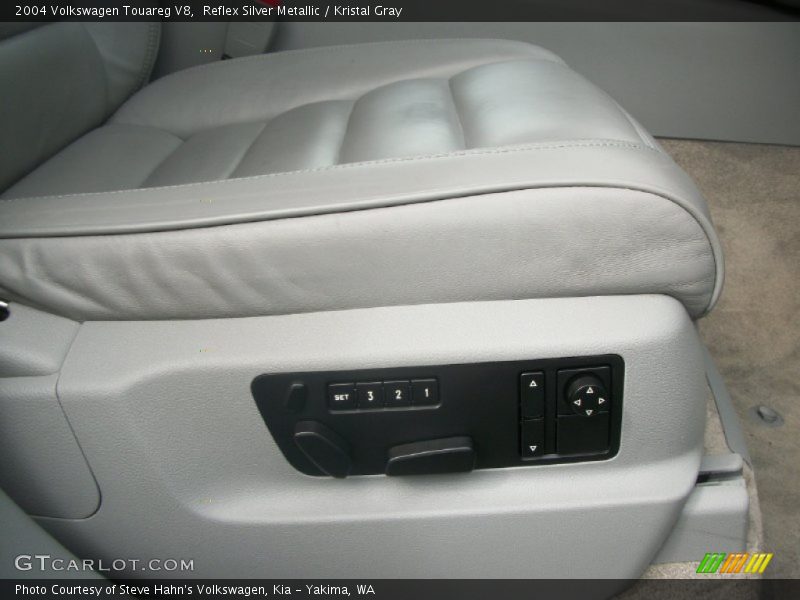 Reflex Silver Metallic / Kristal Gray 2004 Volkswagen Touareg V8