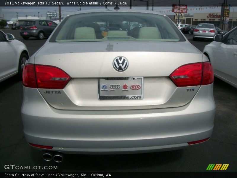 White Gold Metallic / Cornsilk Beige 2011 Volkswagen Jetta TDI Sedan