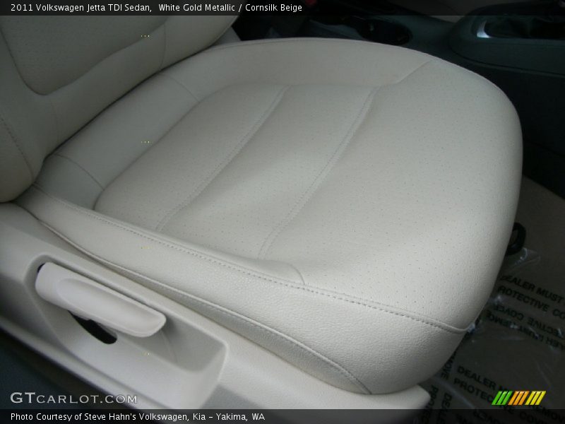 White Gold Metallic / Cornsilk Beige 2011 Volkswagen Jetta TDI Sedan