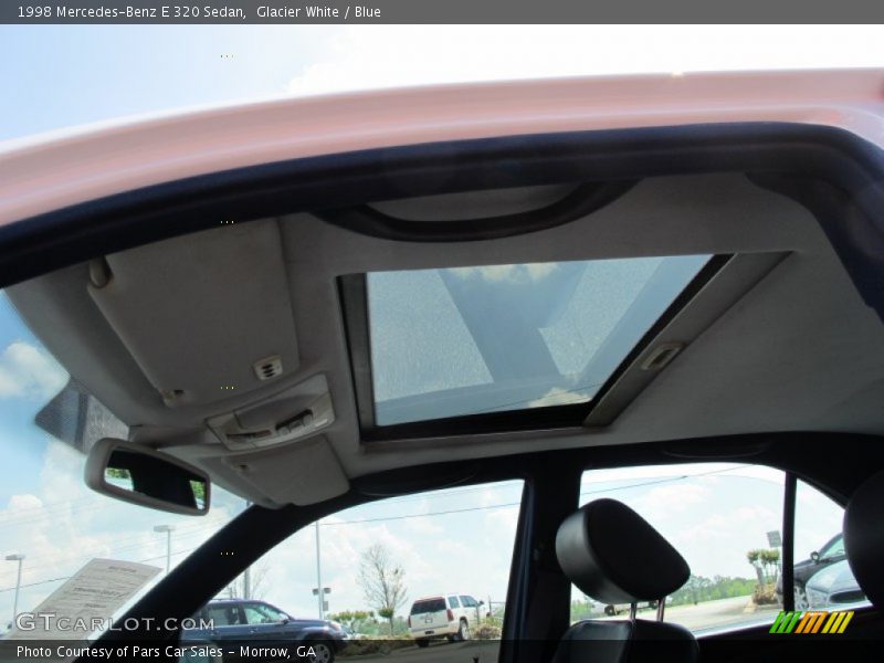 Glacier White / Blue 1998 Mercedes-Benz E 320 Sedan