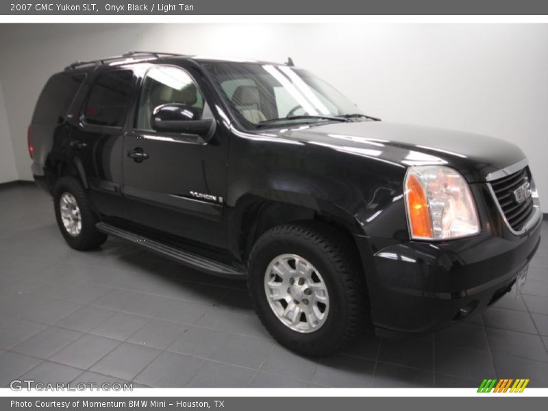 Onyx Black / Light Tan 2007 GMC Yukon SLT