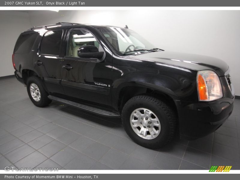 Onyx Black / Light Tan 2007 GMC Yukon SLT