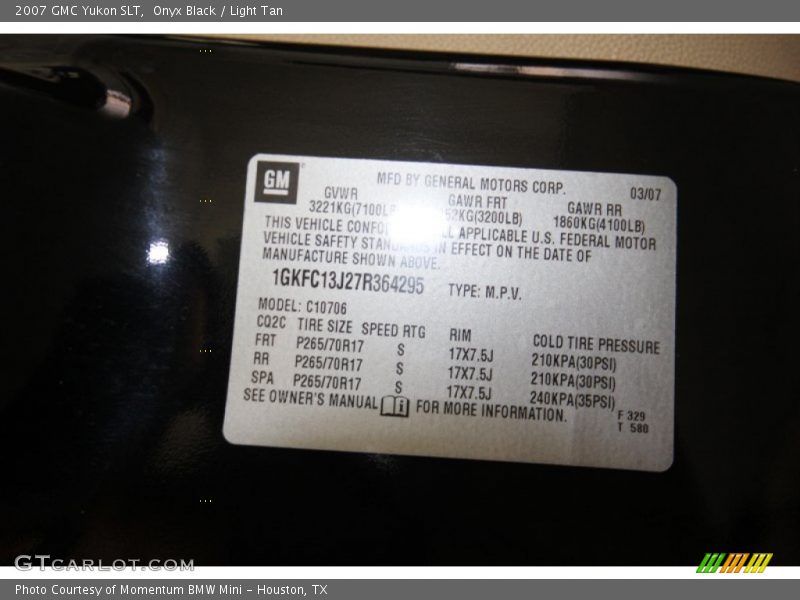 Onyx Black / Light Tan 2007 GMC Yukon SLT
