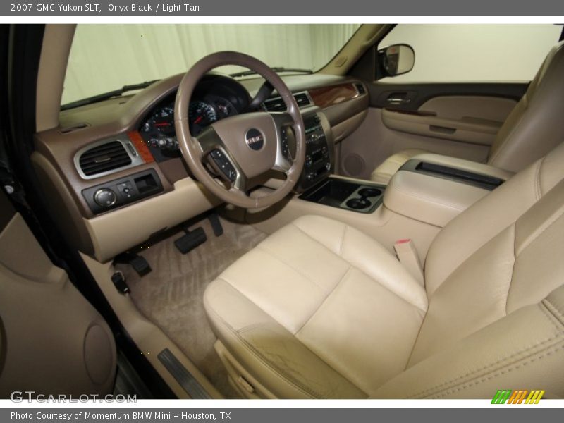Onyx Black / Light Tan 2007 GMC Yukon SLT