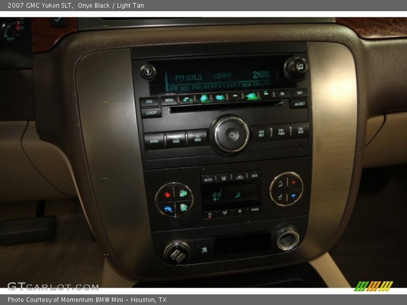 Onyx Black / Light Tan 2007 GMC Yukon SLT