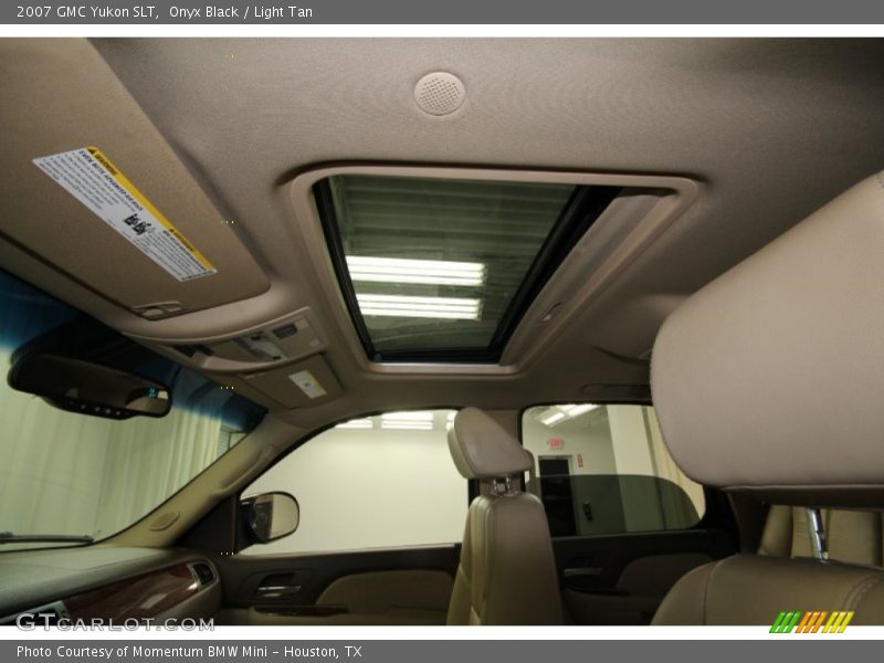 Onyx Black / Light Tan 2007 GMC Yukon SLT