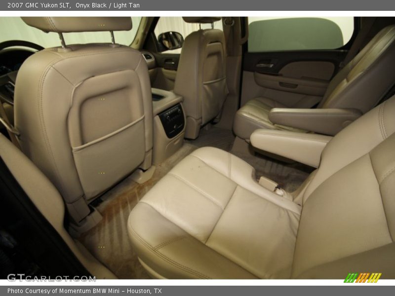 Onyx Black / Light Tan 2007 GMC Yukon SLT