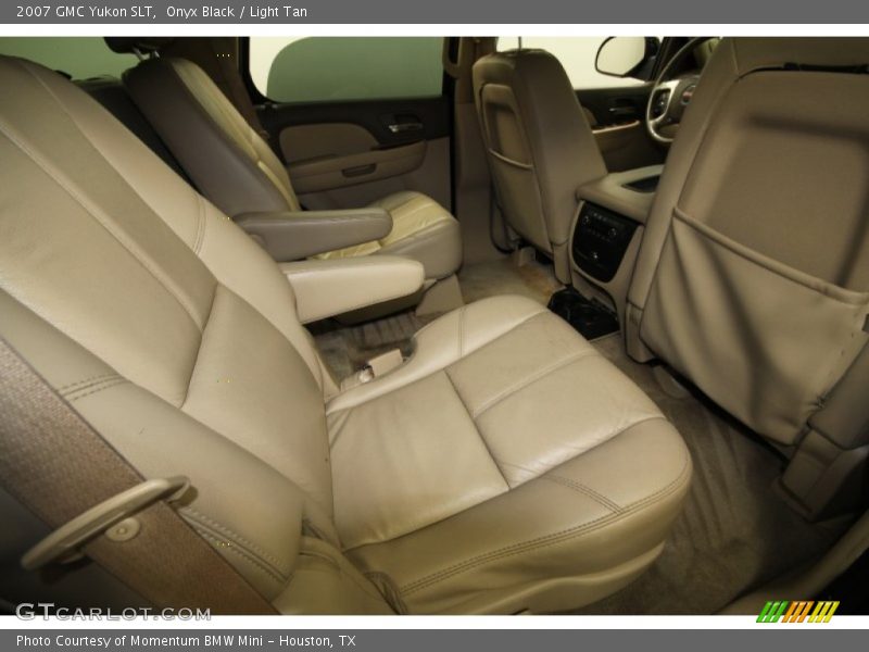 Onyx Black / Light Tan 2007 GMC Yukon SLT