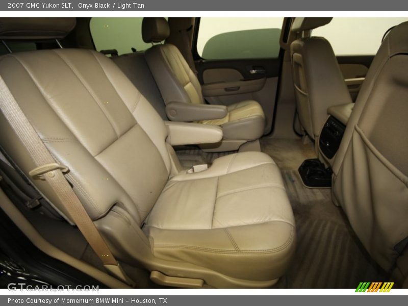 Onyx Black / Light Tan 2007 GMC Yukon SLT