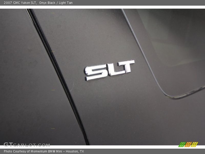 Onyx Black / Light Tan 2007 GMC Yukon SLT