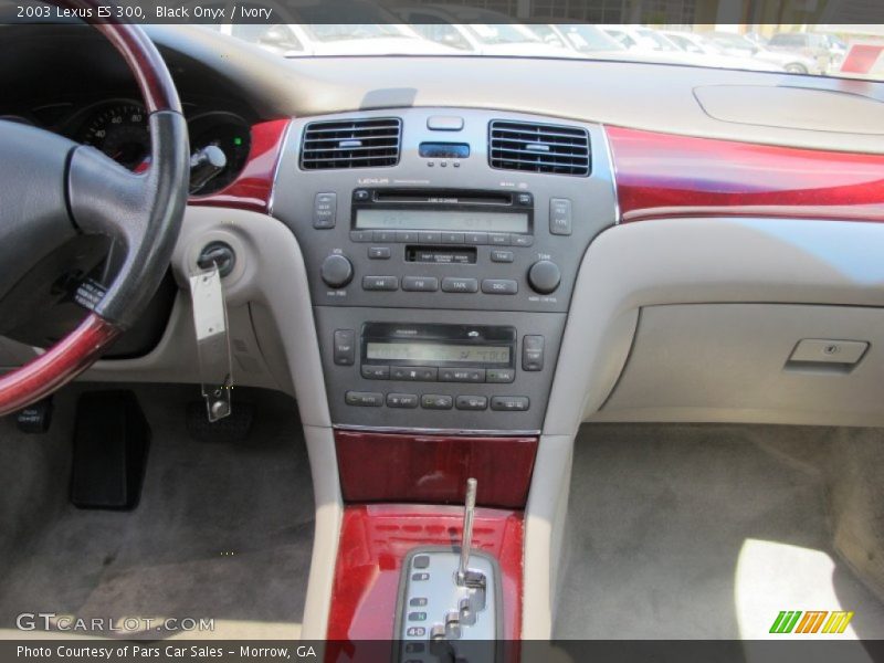 Black Onyx / Ivory 2003 Lexus ES 300