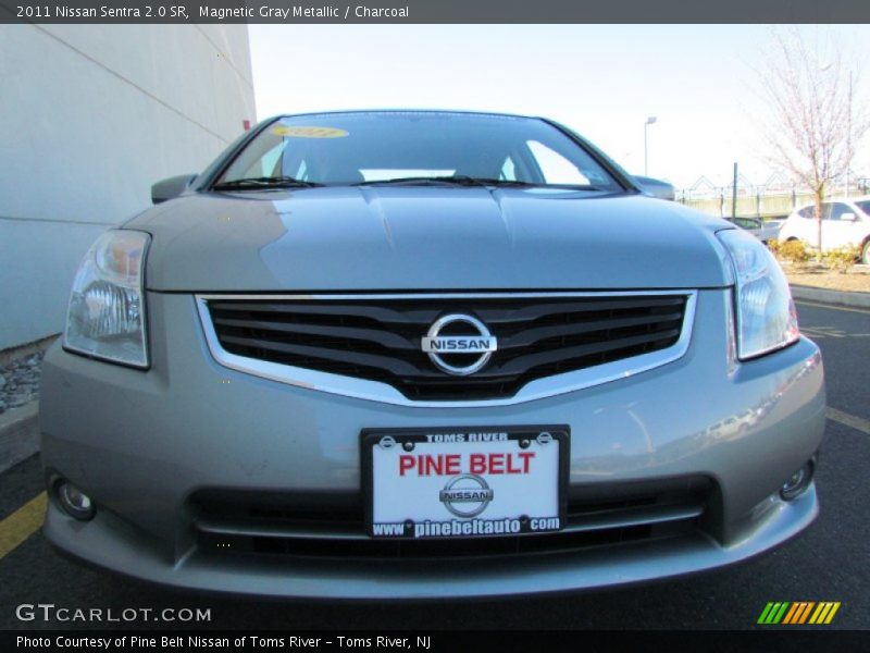 Magnetic Gray Metallic / Charcoal 2011 Nissan Sentra 2.0 SR