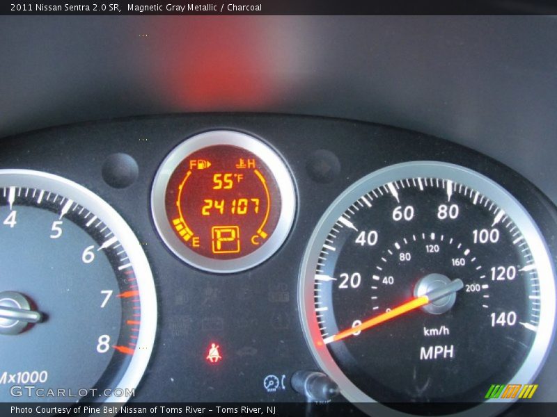 Magnetic Gray Metallic / Charcoal 2011 Nissan Sentra 2.0 SR