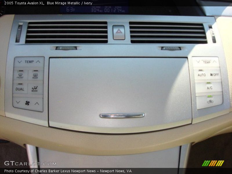 Blue Mirage Metallic / Ivory 2005 Toyota Avalon XL