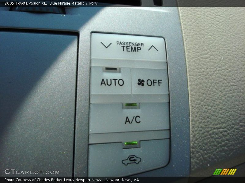 Blue Mirage Metallic / Ivory 2005 Toyota Avalon XL
