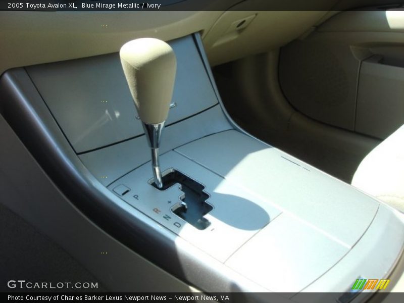 Blue Mirage Metallic / Ivory 2005 Toyota Avalon XL