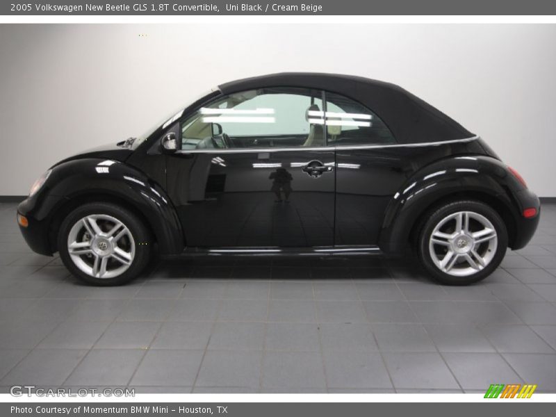 Uni Black / Cream Beige 2005 Volkswagen New Beetle GLS 1.8T Convertible