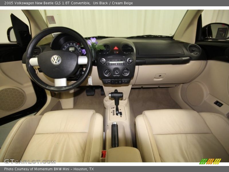 Uni Black / Cream Beige 2005 Volkswagen New Beetle GLS 1.8T Convertible