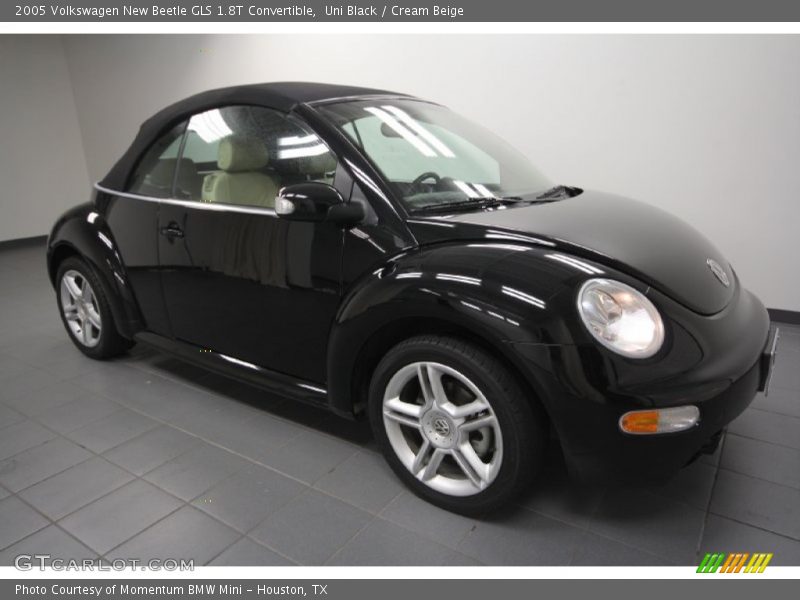 Uni Black / Cream Beige 2005 Volkswagen New Beetle GLS 1.8T Convertible