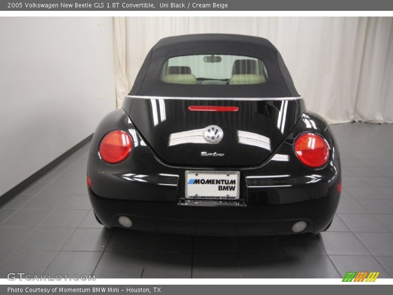 Uni Black / Cream Beige 2005 Volkswagen New Beetle GLS 1.8T Convertible