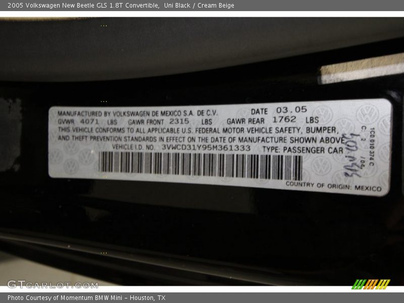 Uni Black / Cream Beige 2005 Volkswagen New Beetle GLS 1.8T Convertible