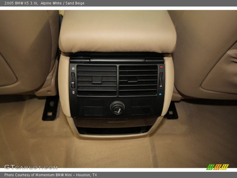 Alpine White / Sand Beige 2005 BMW X5 3.0i