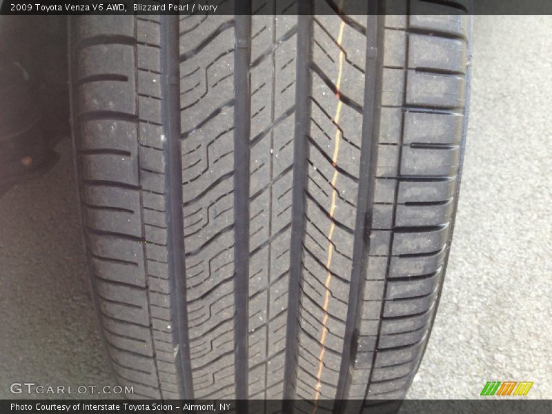 Blizzard Pearl / Ivory 2009 Toyota Venza V6 AWD