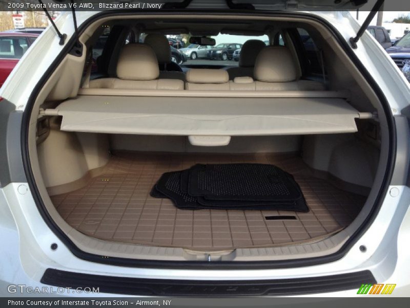 Blizzard Pearl / Ivory 2009 Toyota Venza V6 AWD