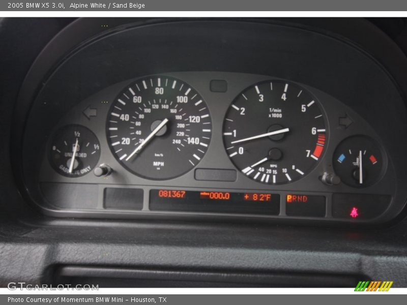 Alpine White / Sand Beige 2005 BMW X5 3.0i