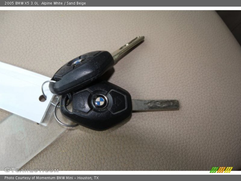 Alpine White / Sand Beige 2005 BMW X5 3.0i
