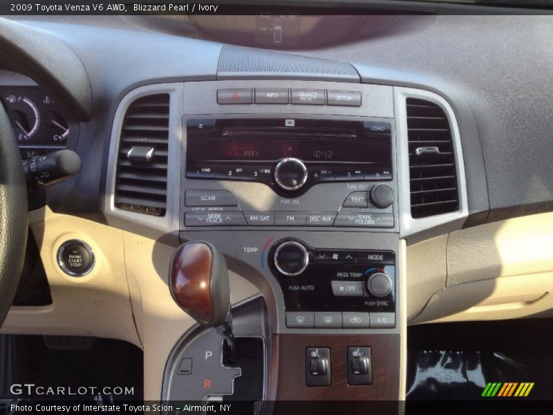 Blizzard Pearl / Ivory 2009 Toyota Venza V6 AWD