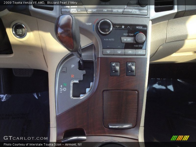 Blizzard Pearl / Ivory 2009 Toyota Venza V6 AWD
