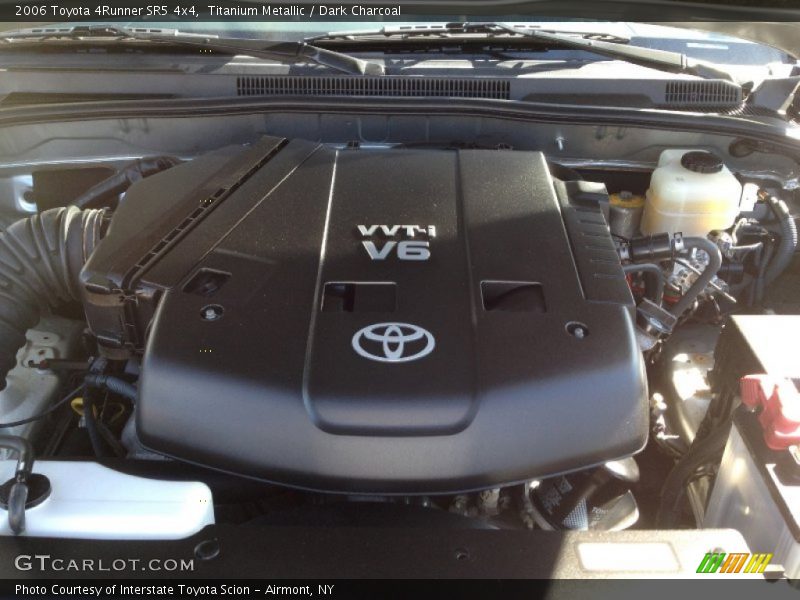 Titanium Metallic / Dark Charcoal 2006 Toyota 4Runner SR5 4x4