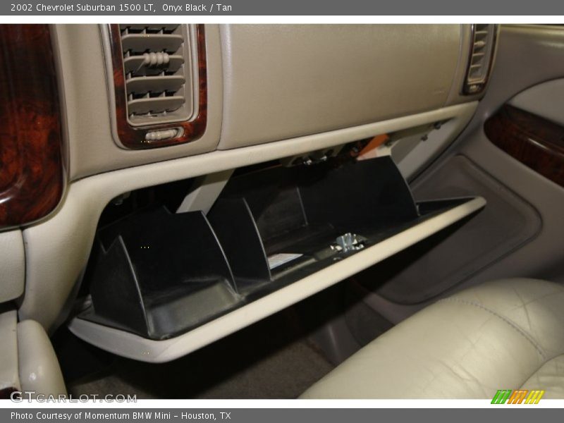 Onyx Black / Tan 2002 Chevrolet Suburban 1500 LT
