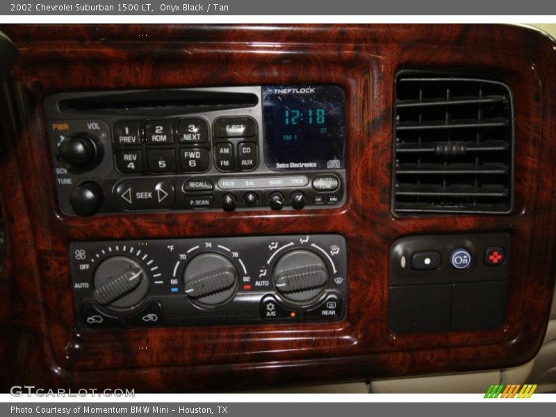 Onyx Black / Tan 2002 Chevrolet Suburban 1500 LT