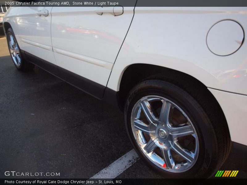 Stone White / Light Taupe 2005 Chrysler Pacifica Touring AWD