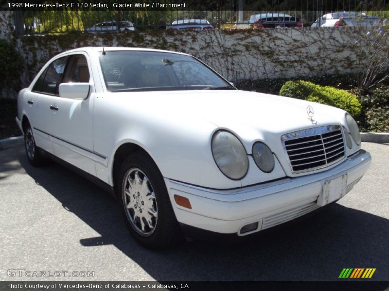 Glacier White / Parchment 1998 Mercedes-Benz E 320 Sedan