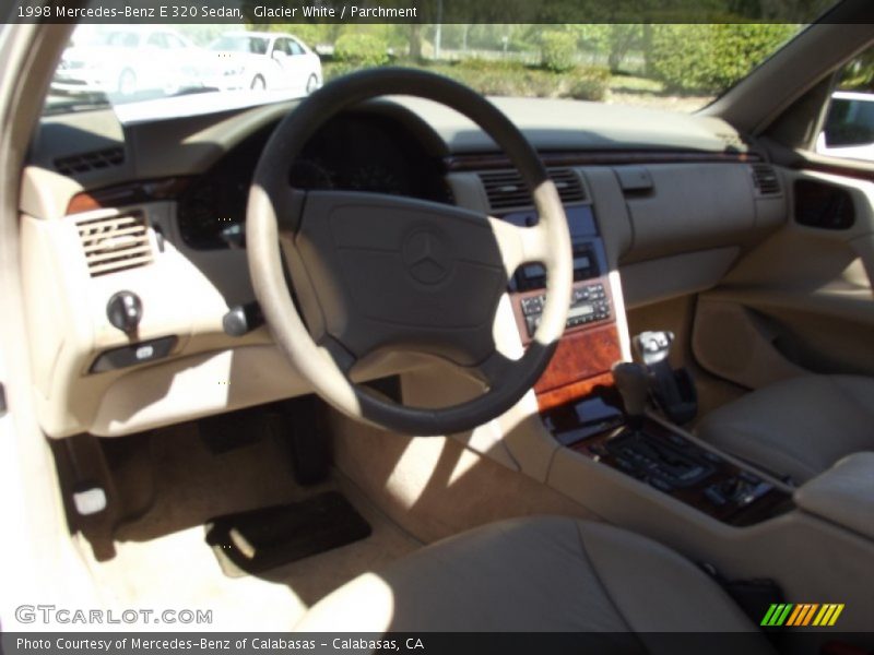 Glacier White / Parchment 1998 Mercedes-Benz E 320 Sedan