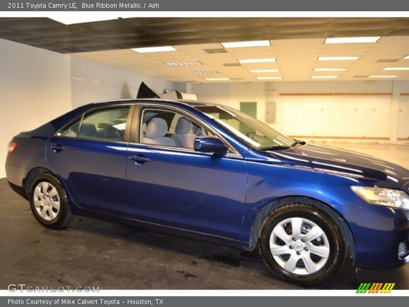 Blue Ribbon Metallic / Ash 2011 Toyota Camry LE