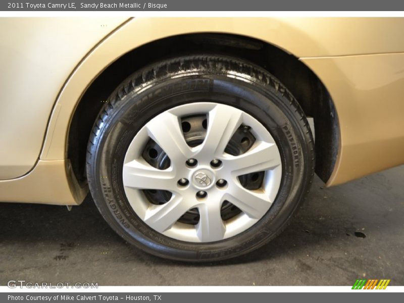Sandy Beach Metallic / Bisque 2011 Toyota Camry LE