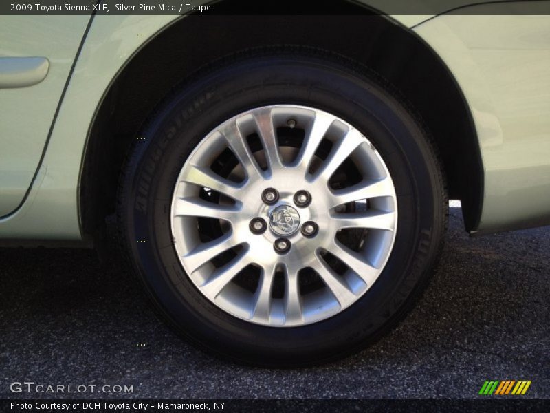 Silver Pine Mica / Taupe 2009 Toyota Sienna XLE