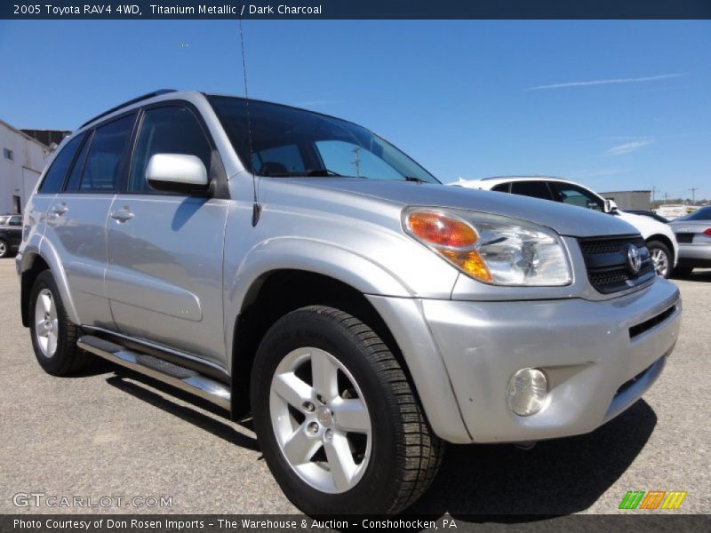 Titanium Metallic / Dark Charcoal 2005 Toyota RAV4 4WD